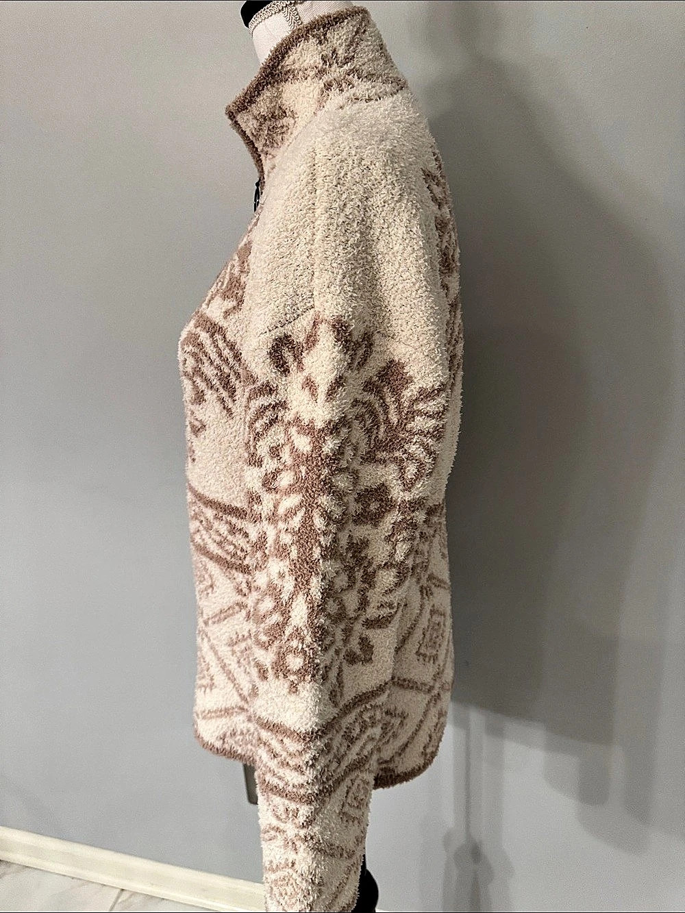 Patterned Fleece Quarter-Zip Jacket - Picture 4 of 5